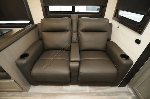 2024 Jayco Jay Feather 29QBH