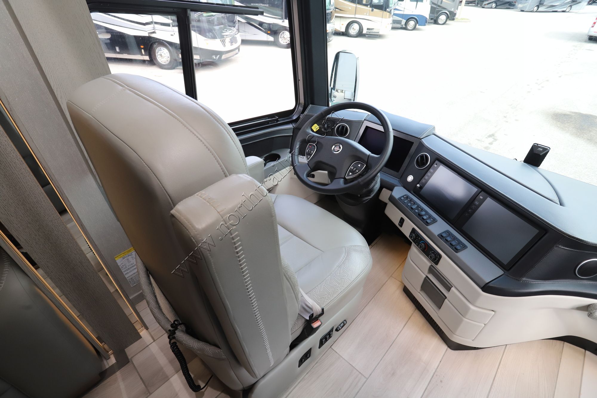 Used 2022 Newmar King Aire 4531 Class A  For Sale