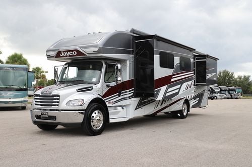 2026 Jayco Seneca Prestige 37M