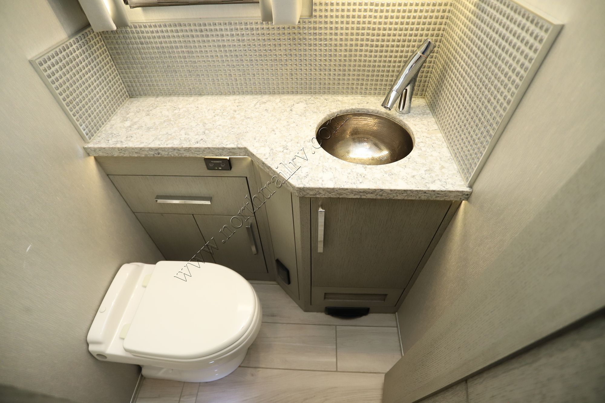 Used 2022 Newmar King Aire 4531 Class A  For Sale