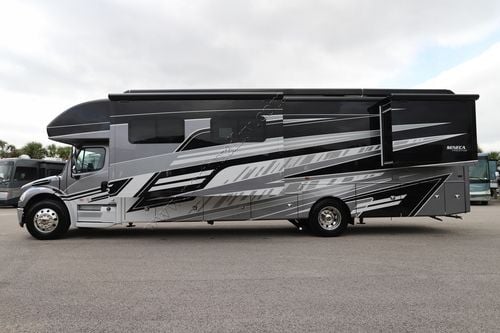 2026 Jayco Seneca Prestige 37M