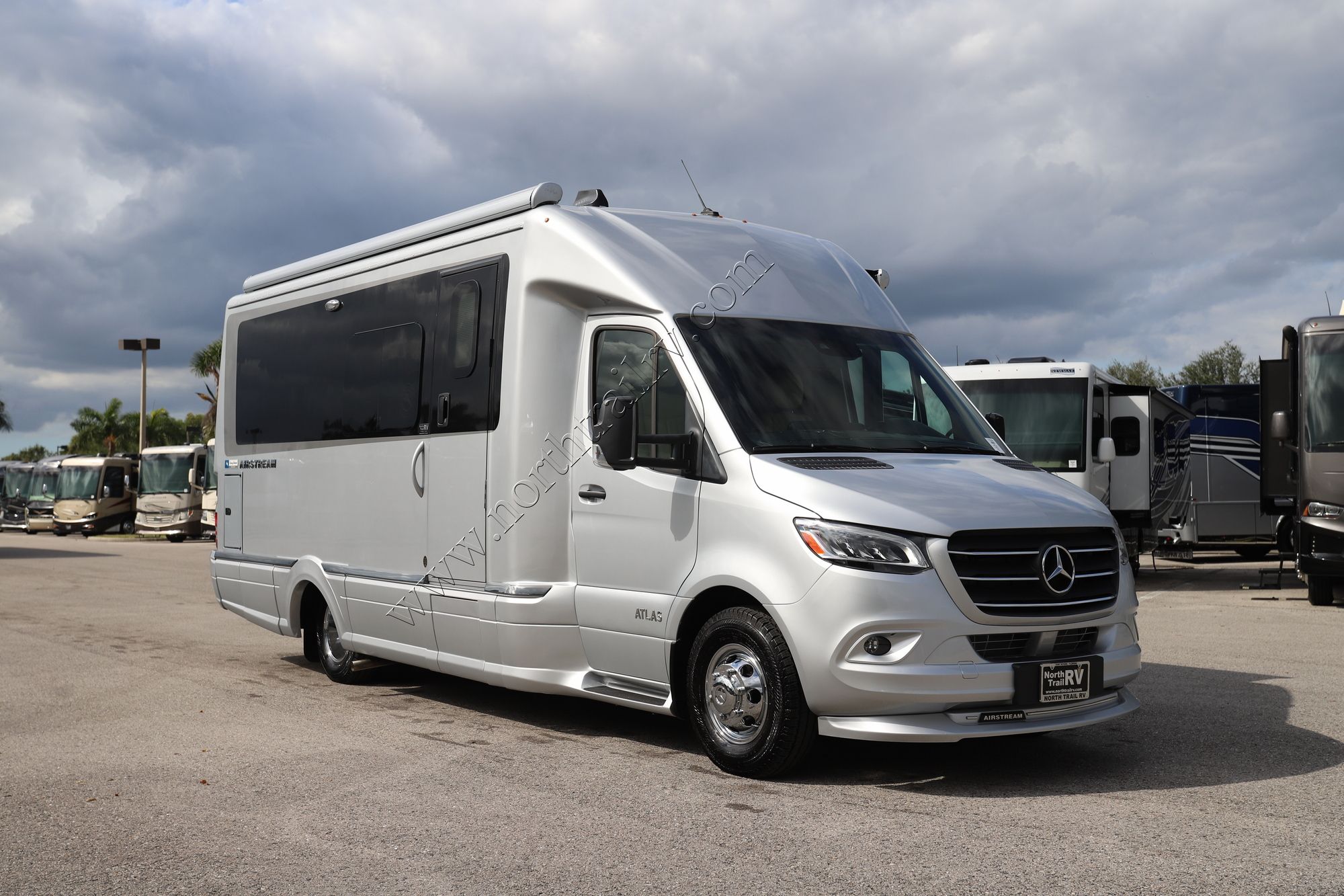 Used 2025 Airstream Atlas Tommy Bahama E1 Class C  For Sale