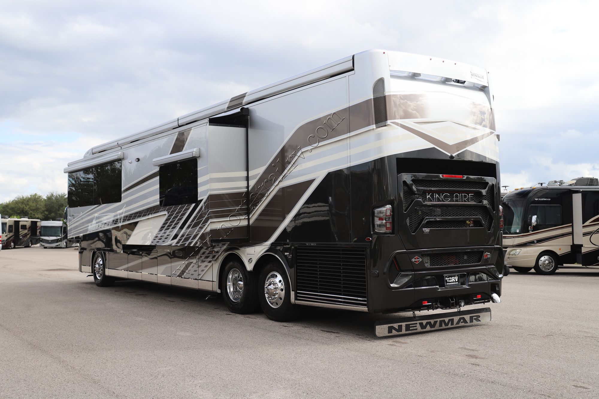 Used 2022 Newmar King Aire 4531 Class A  For Sale