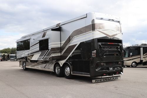 2022 Newmar King Aire 4531 Class A