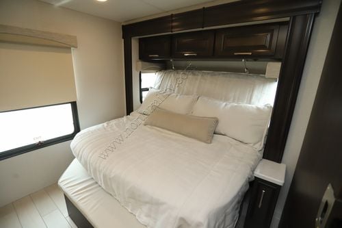 2026 Jayco Seneca Prestige 37M