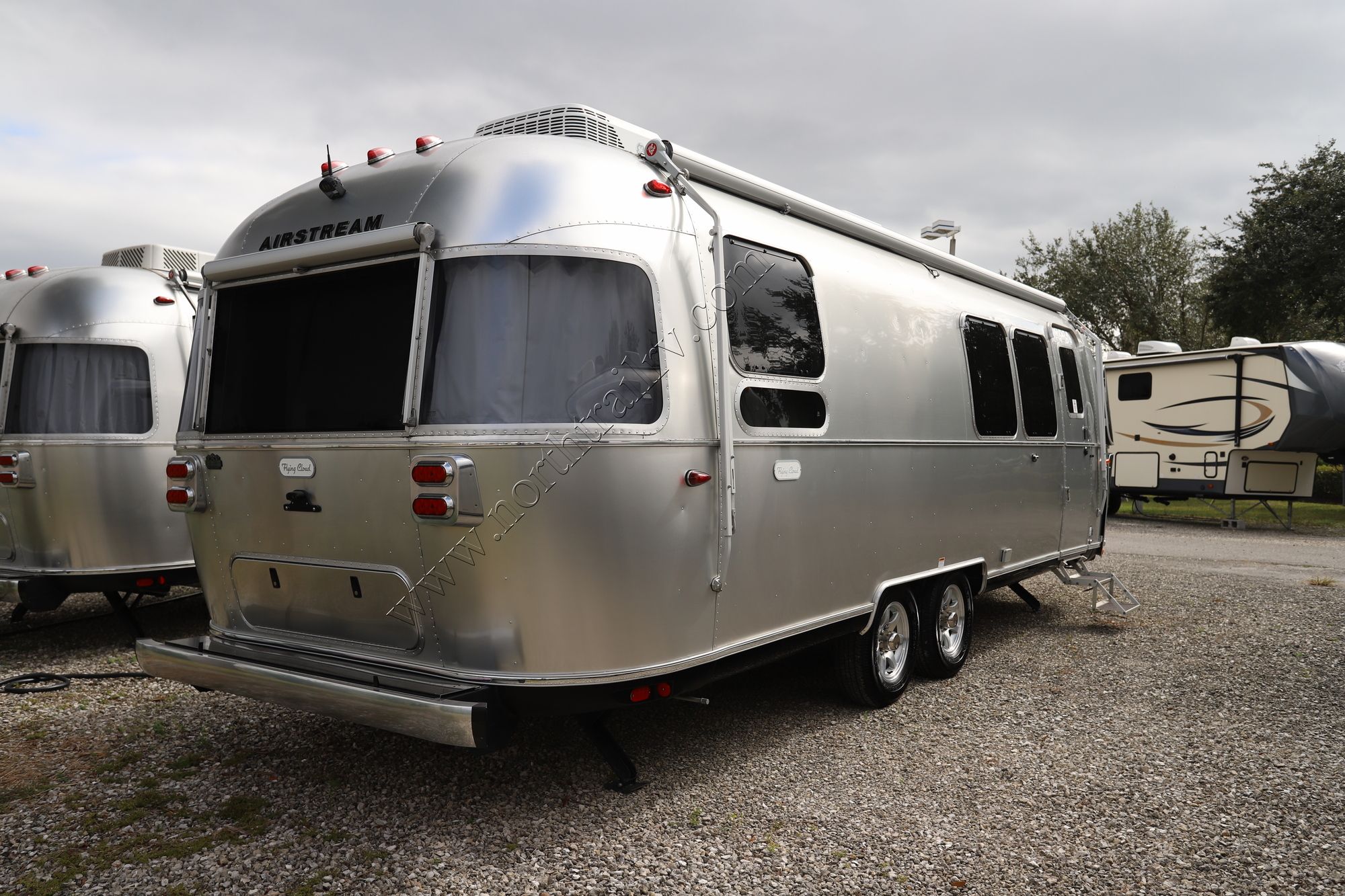 Used 2024 Airstream Flying Cloud 28RBQ Travel Trailer  For Sale