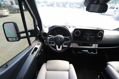 2022 Airstream Atlas MB