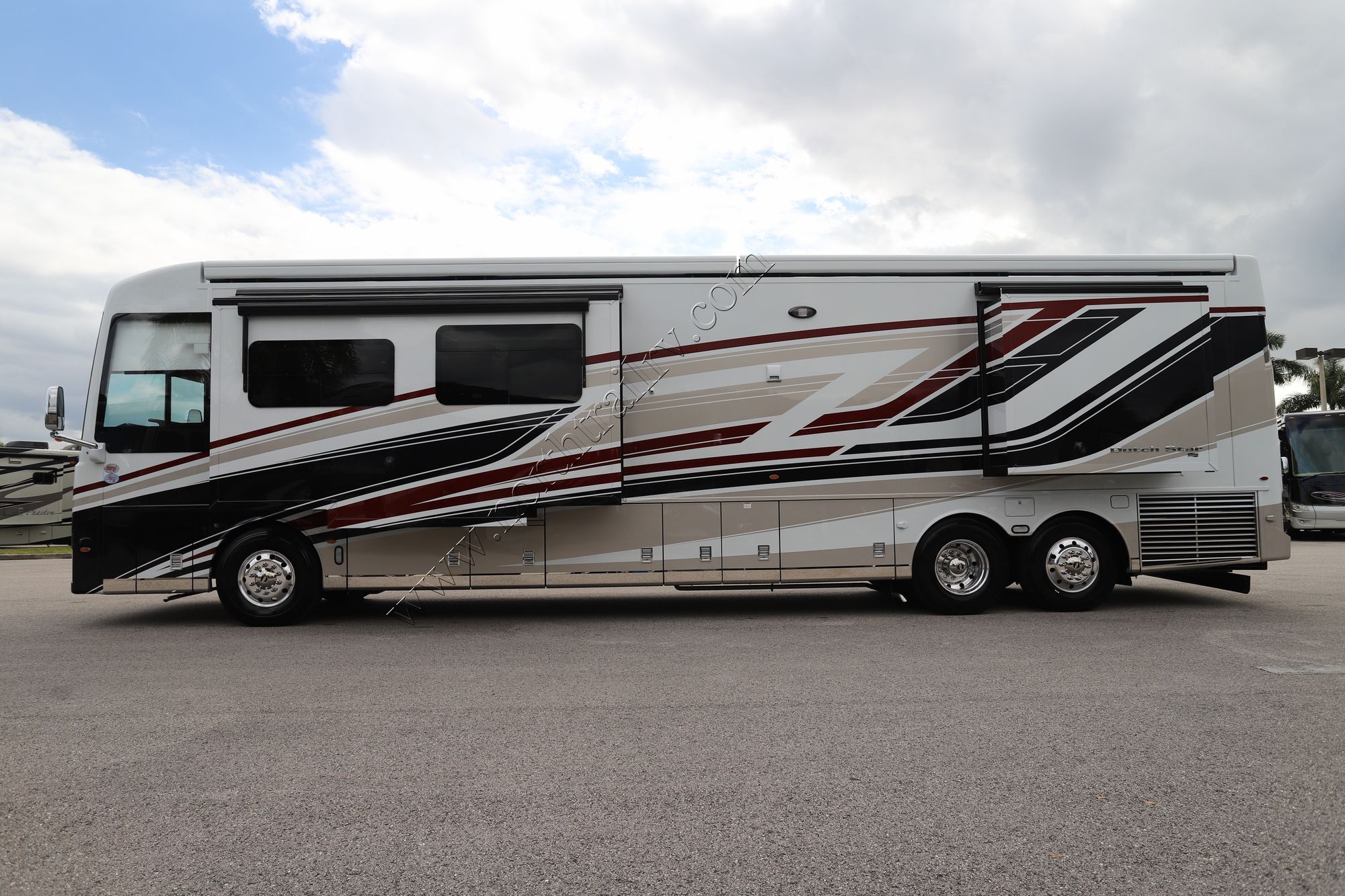 New 2026 Newmar Dutch Star 4311 Class A  For Sale