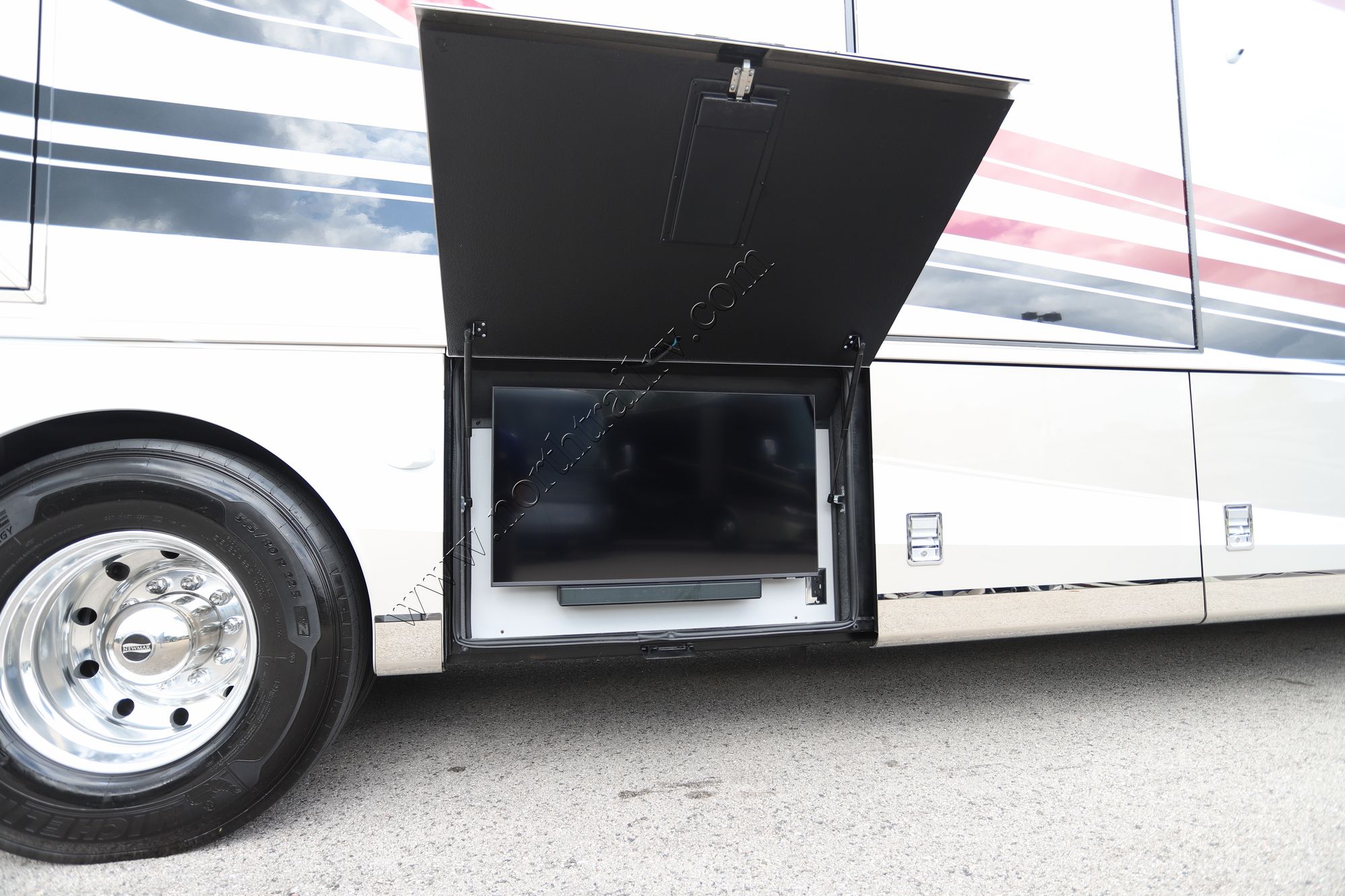 New 2026 Newmar Dutch Star 4311 Class A  For Sale