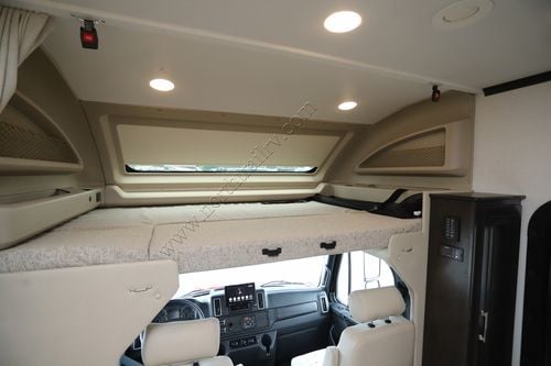 2026 Jayco Seneca Prestige 37M