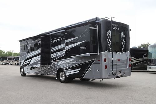 2026 Jayco Seneca Prestige 37M