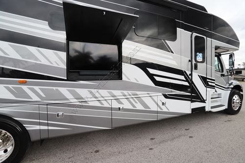 2026 Jayco Seneca Prestige 37M