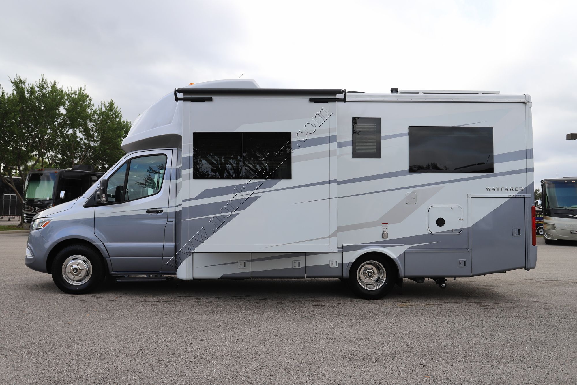 New 2026 Tiffin Motor Homes Wayfarer 25XLW Class C  For Sale
