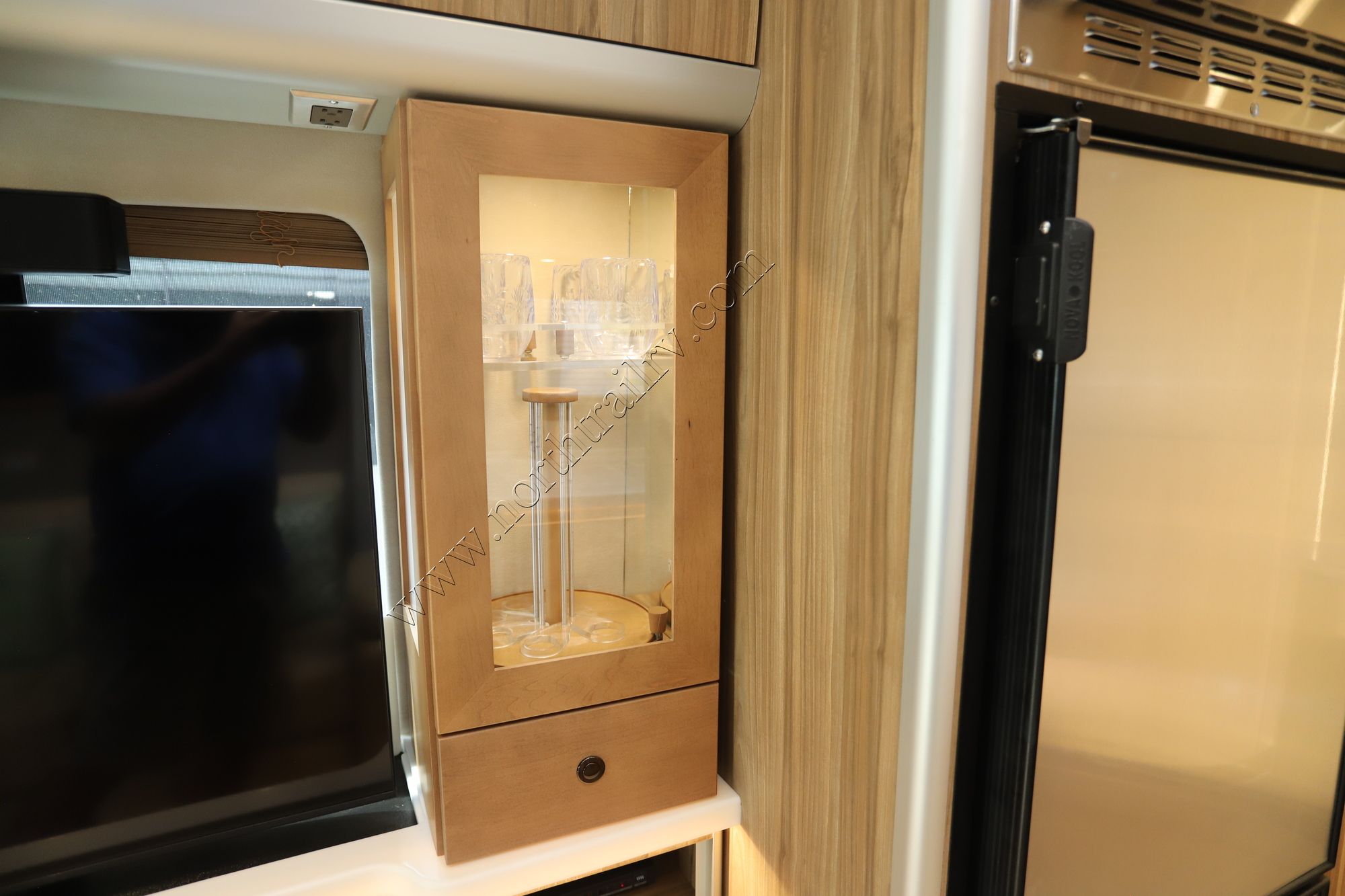 Used 2021 Airstream Atlas Tommy Bahama Class C  For Sale