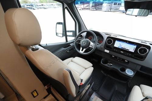 2026 Tiffin Motor Homes Wayfarer 25XLW