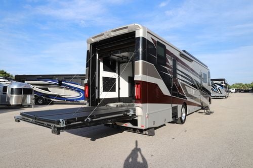 2026 Newmar Canyon Star 3947 Class A