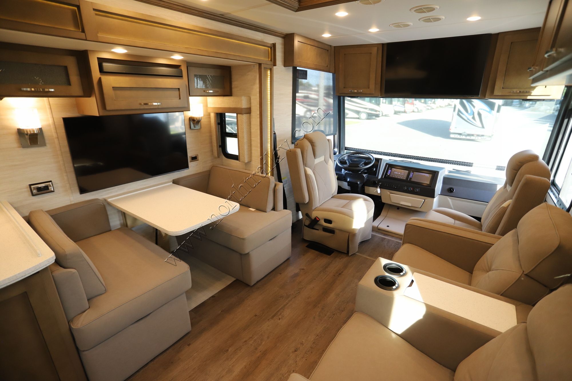 New 2026 Newmar Canyon Star 3947 Class A  For Sale