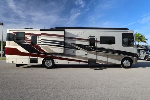 2026 Newmar Canyon Star 3947 Class A