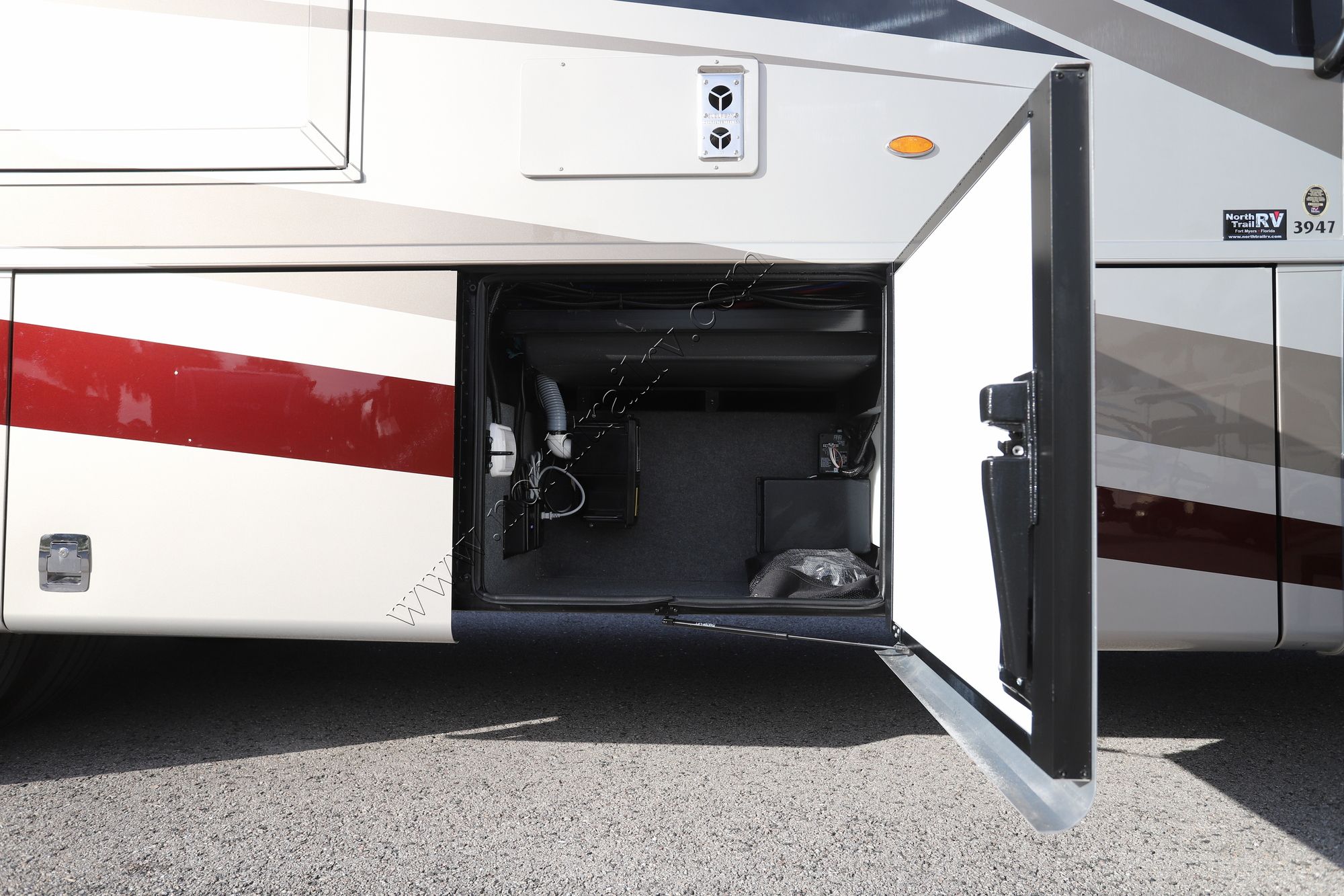 New 2026 Newmar Canyon Star 3947 Class A  For Sale