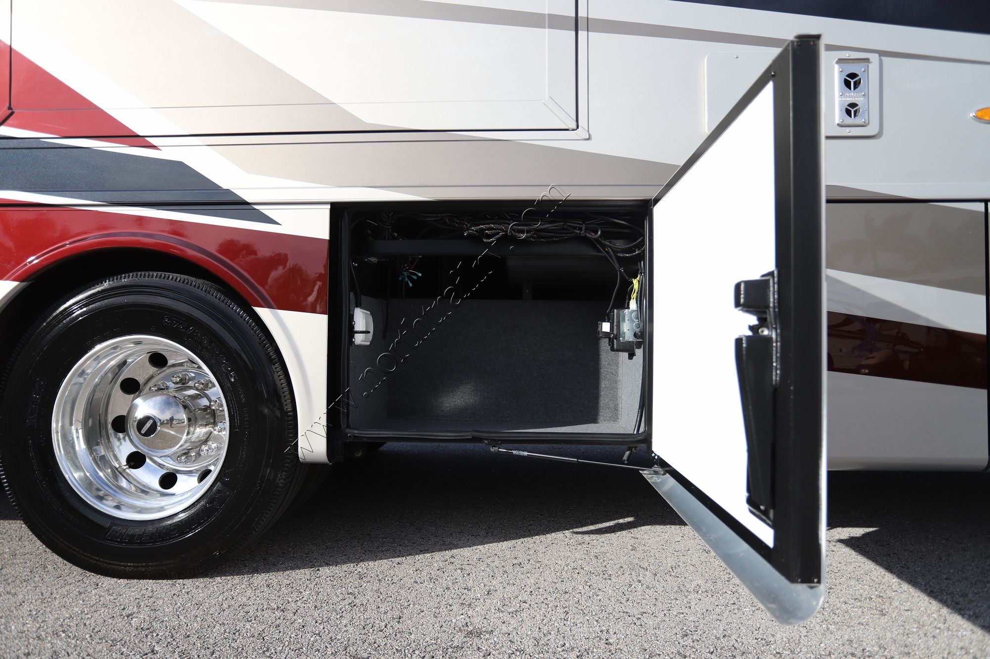 New 2026 Newmar Canyon Star 3947 Class A  For Sale