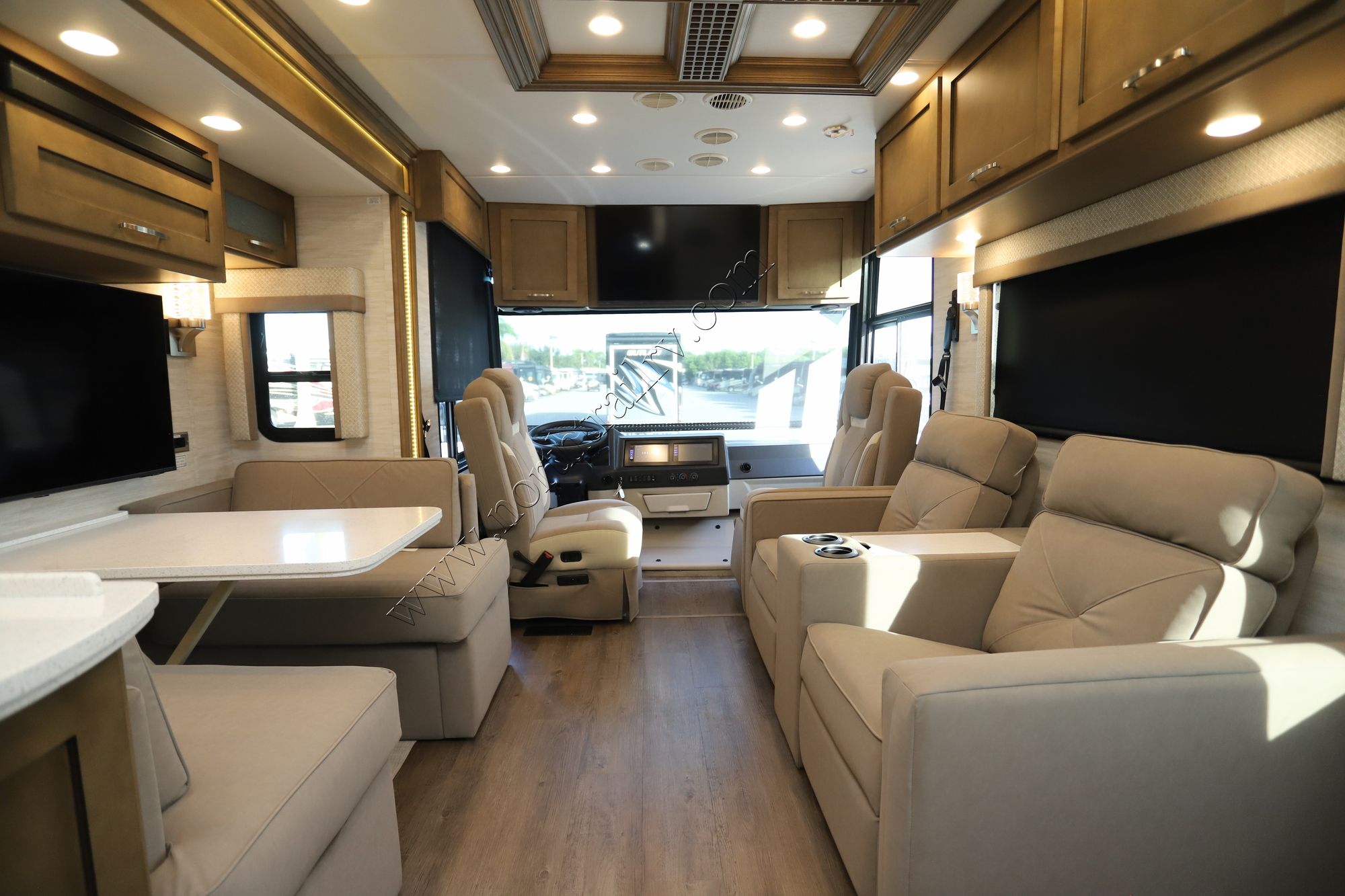 New 2026 Newmar Canyon Star 3947 Class A  For Sale