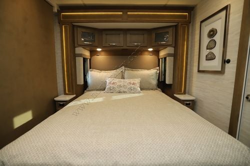 2026 Newmar Canyon Star 3947 Class A