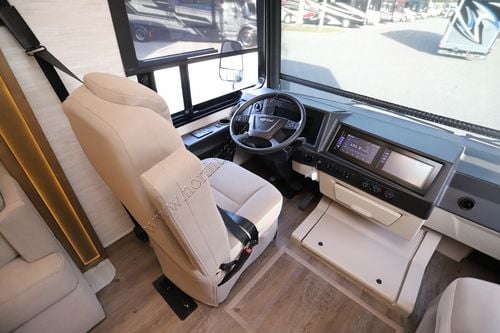 2026 Newmar Canyon Star 3947 Class A