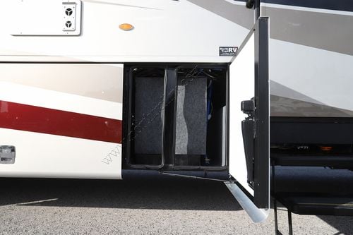 2026 Newmar Canyon Star 3947 Class A