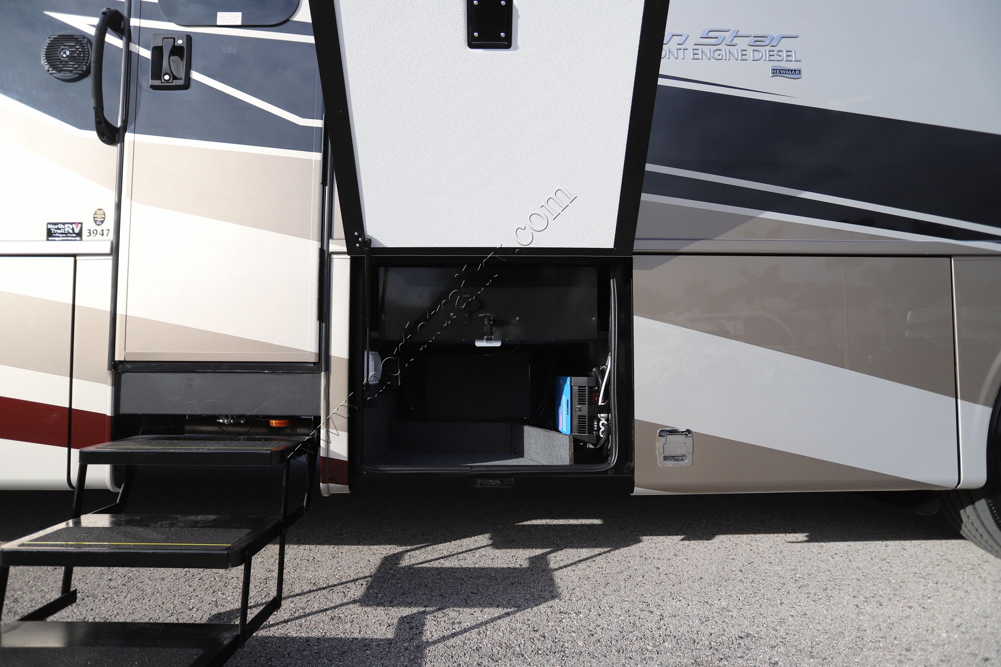 New 2026 Newmar Canyon Star 3947 Class A  For Sale