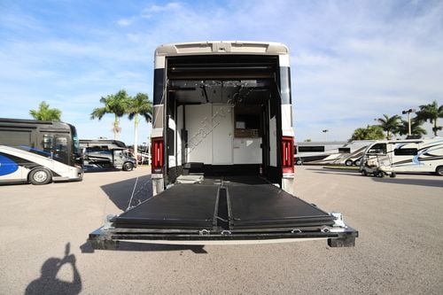 2026 Newmar Canyon Star 3947 Class A