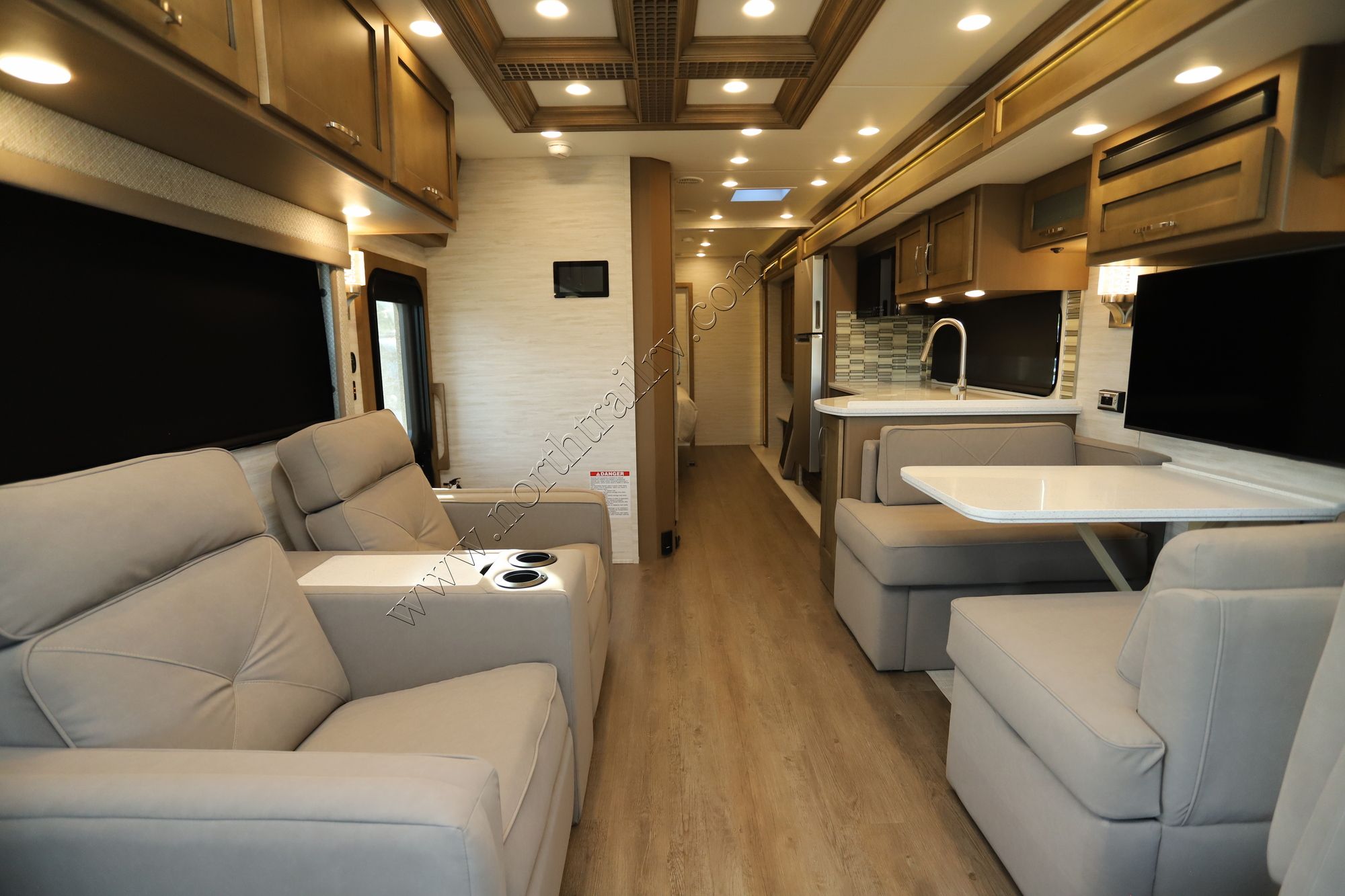 New 2026 Newmar Canyon Star 3947 Class A  For Sale