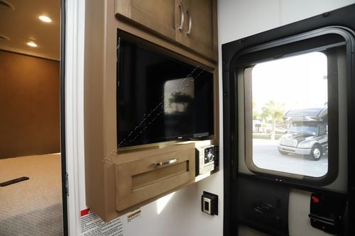 2026 Newmar Canyon Star 3947 Class A