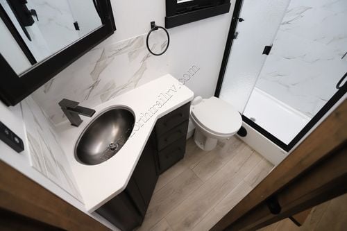 2026 Entegra Accolade Xt 29T