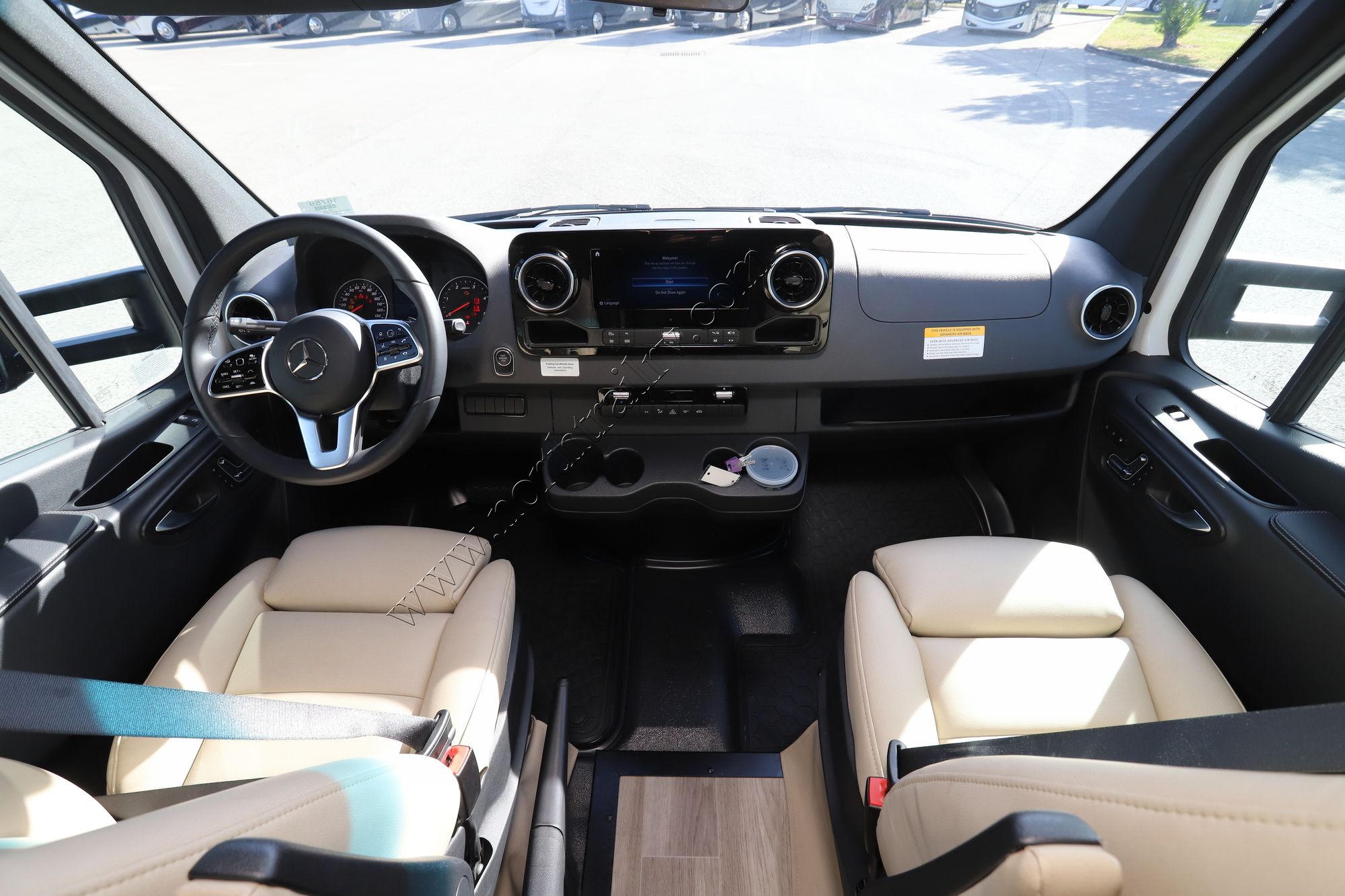 New 2026 Tiffin Motor Homes Wayfarer 25XLW Class C  For Sale