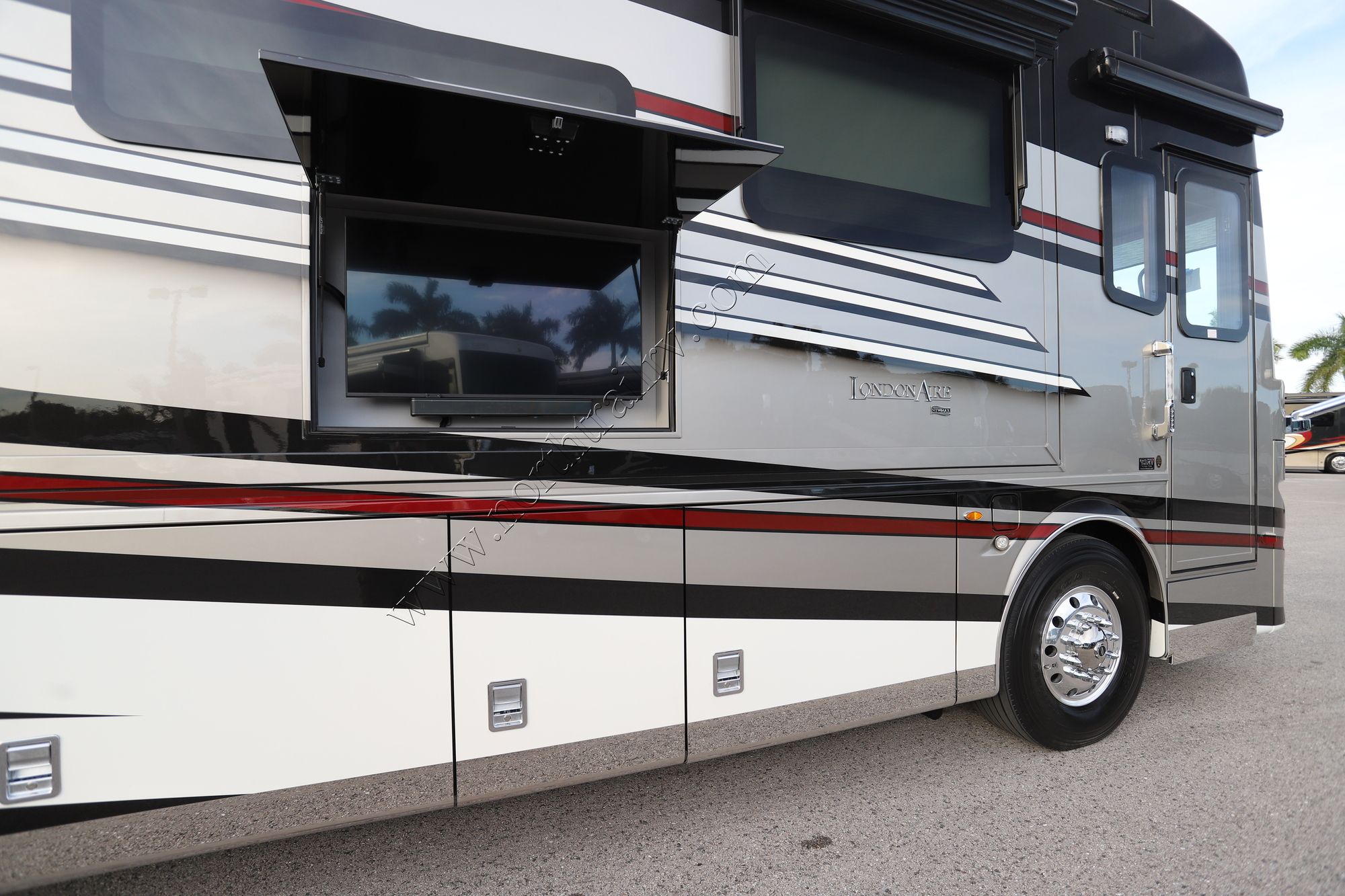 New 2026 Newmar London Aire 4551 Class A  For Sale