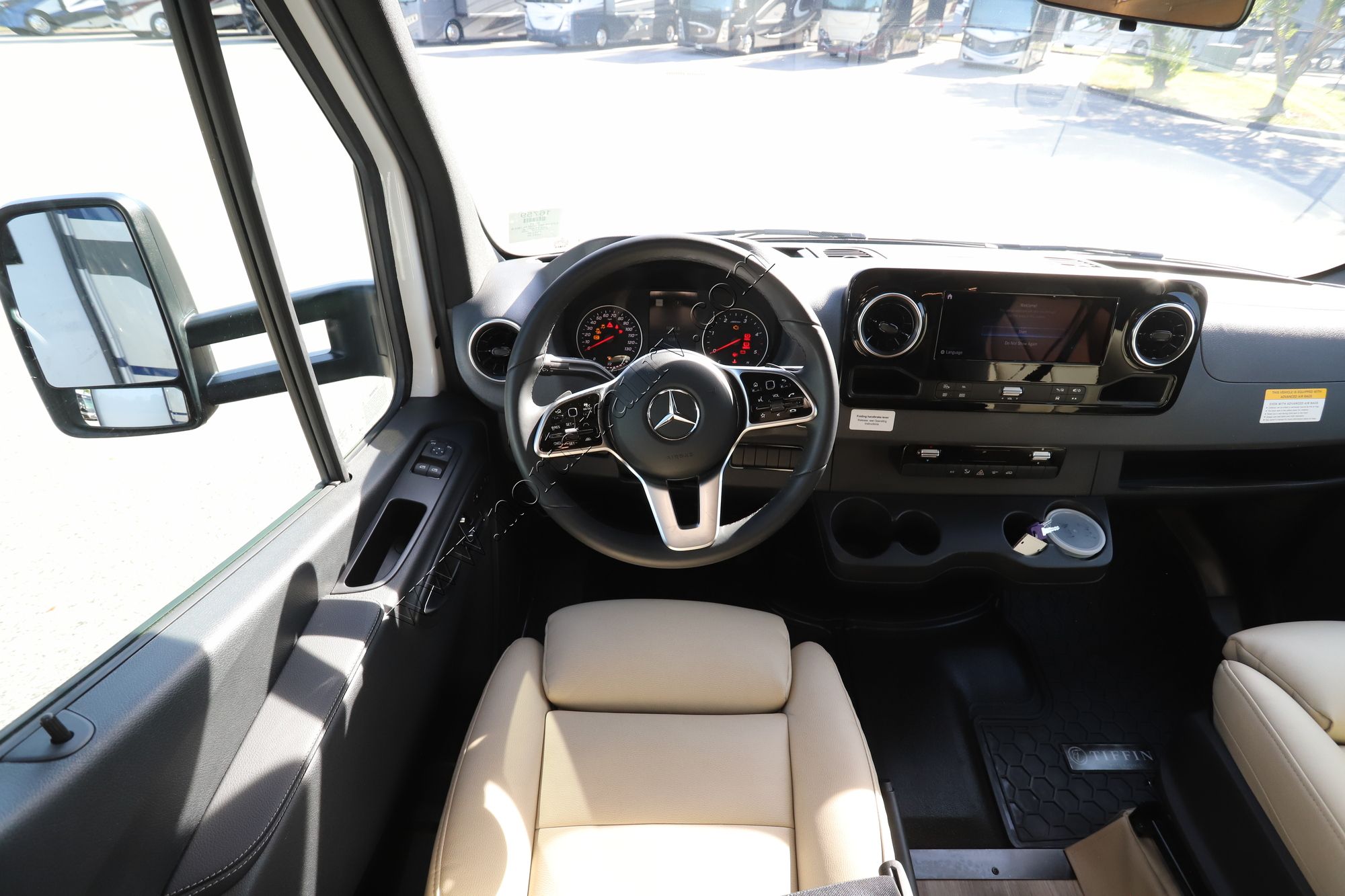 New 2026 Tiffin Motor Homes Wayfarer 25XLW Class C  For Sale