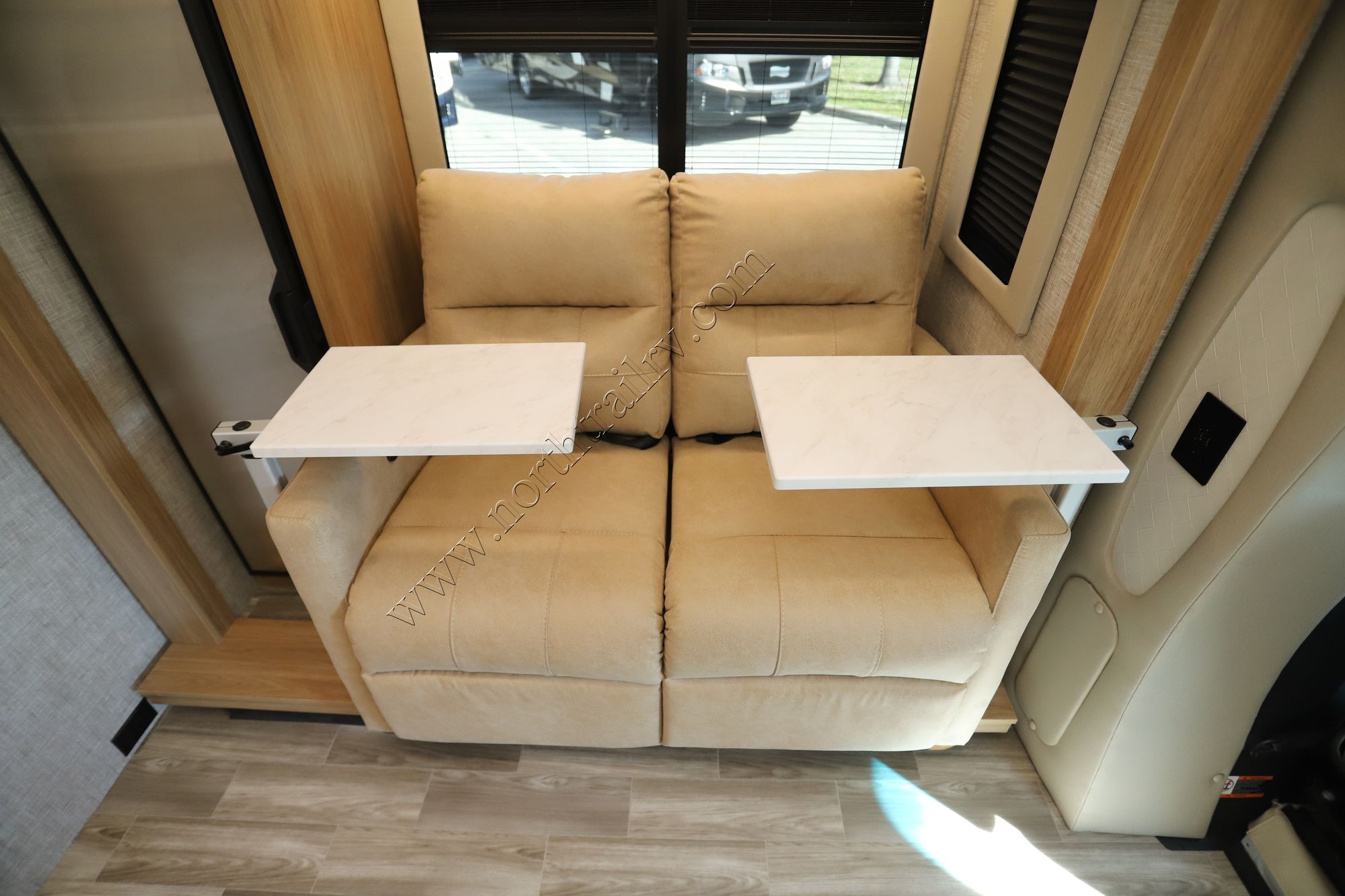 New 2026 Tiffin Motor Homes Wayfarer 25XLW Class C  For Sale