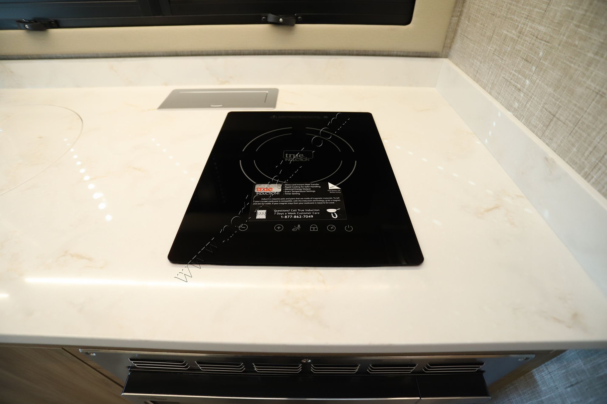 New 2026 Tiffin Motor Homes Wayfarer 25XLW Class C  For Sale