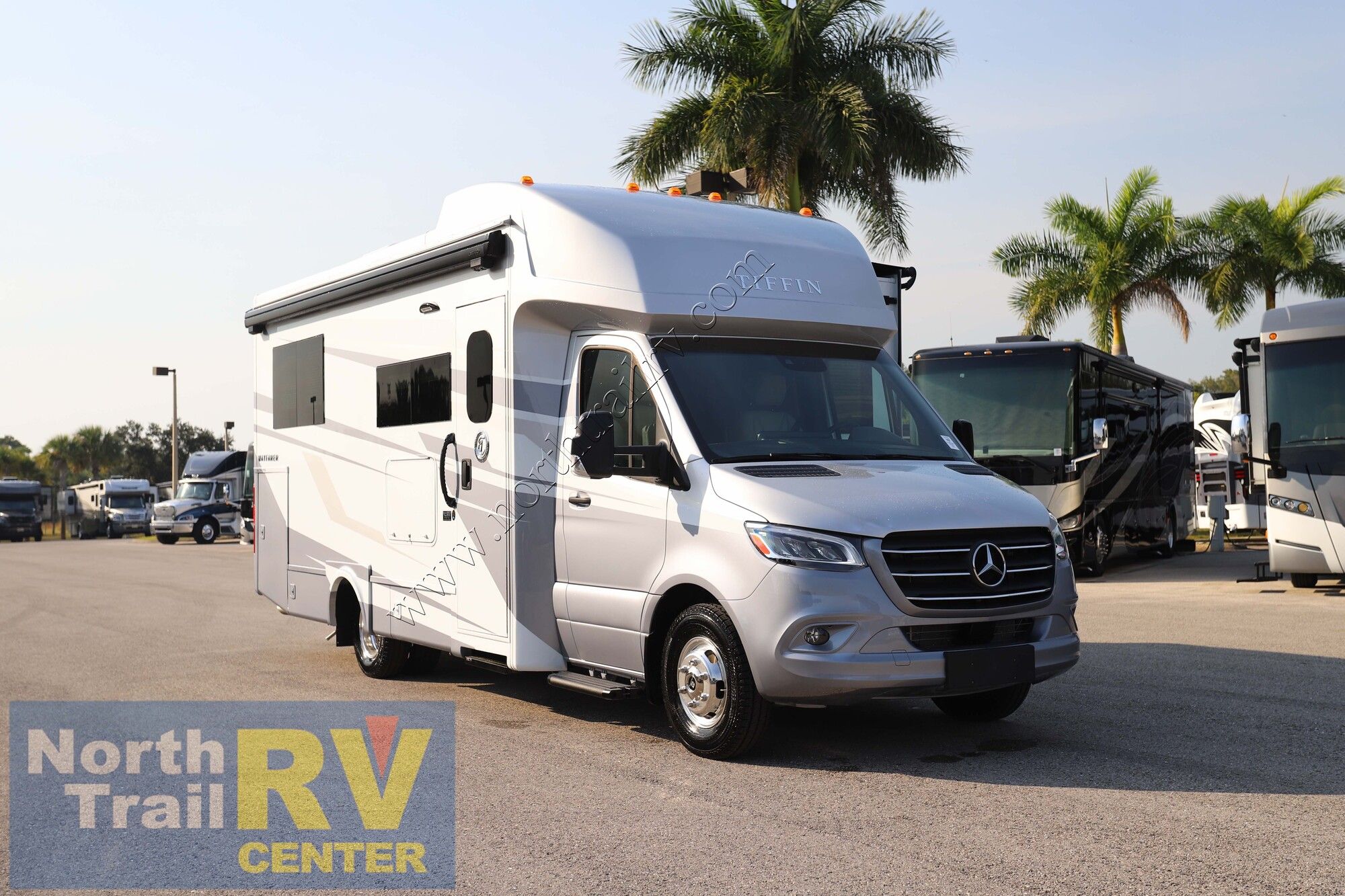 New 2026 Tiffin Motor Homes Wayfarer 25XLW Class C  For Sale