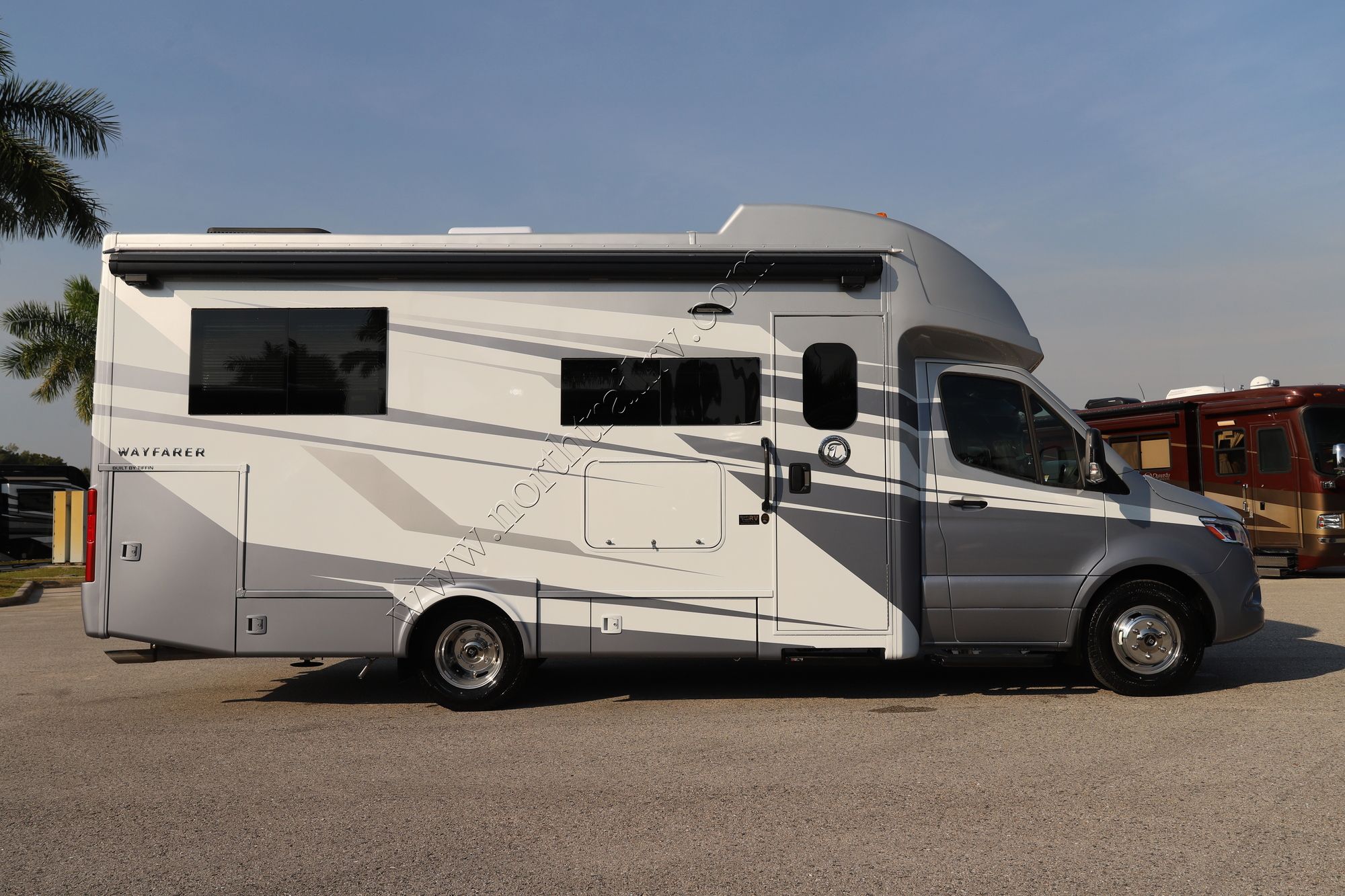 New 2026 Tiffin Motor Homes Wayfarer 25XLW Class C  For Sale