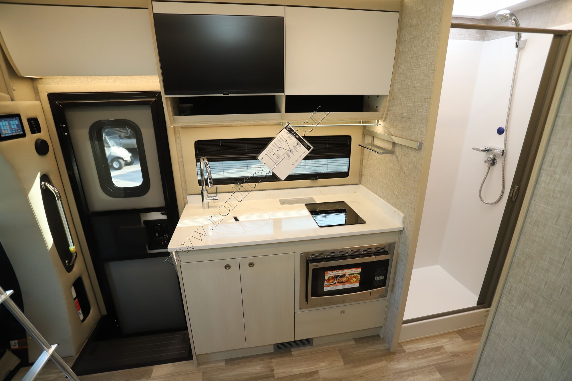 New 2026 Tiffin Motor Homes Wayfarer 25XLW Class C  For Sale