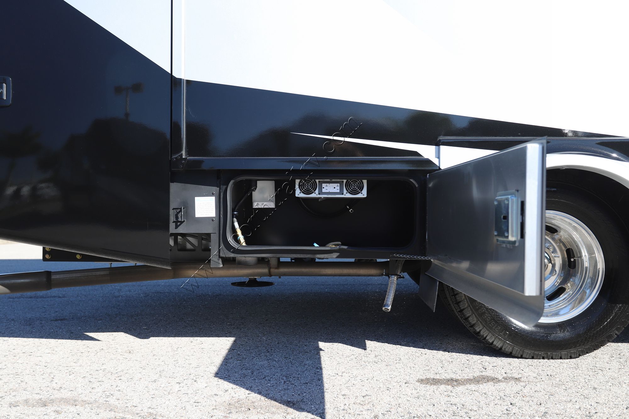 New 2026 Tiffin Motor Homes Wayfarer 25XLW Class C  For Sale