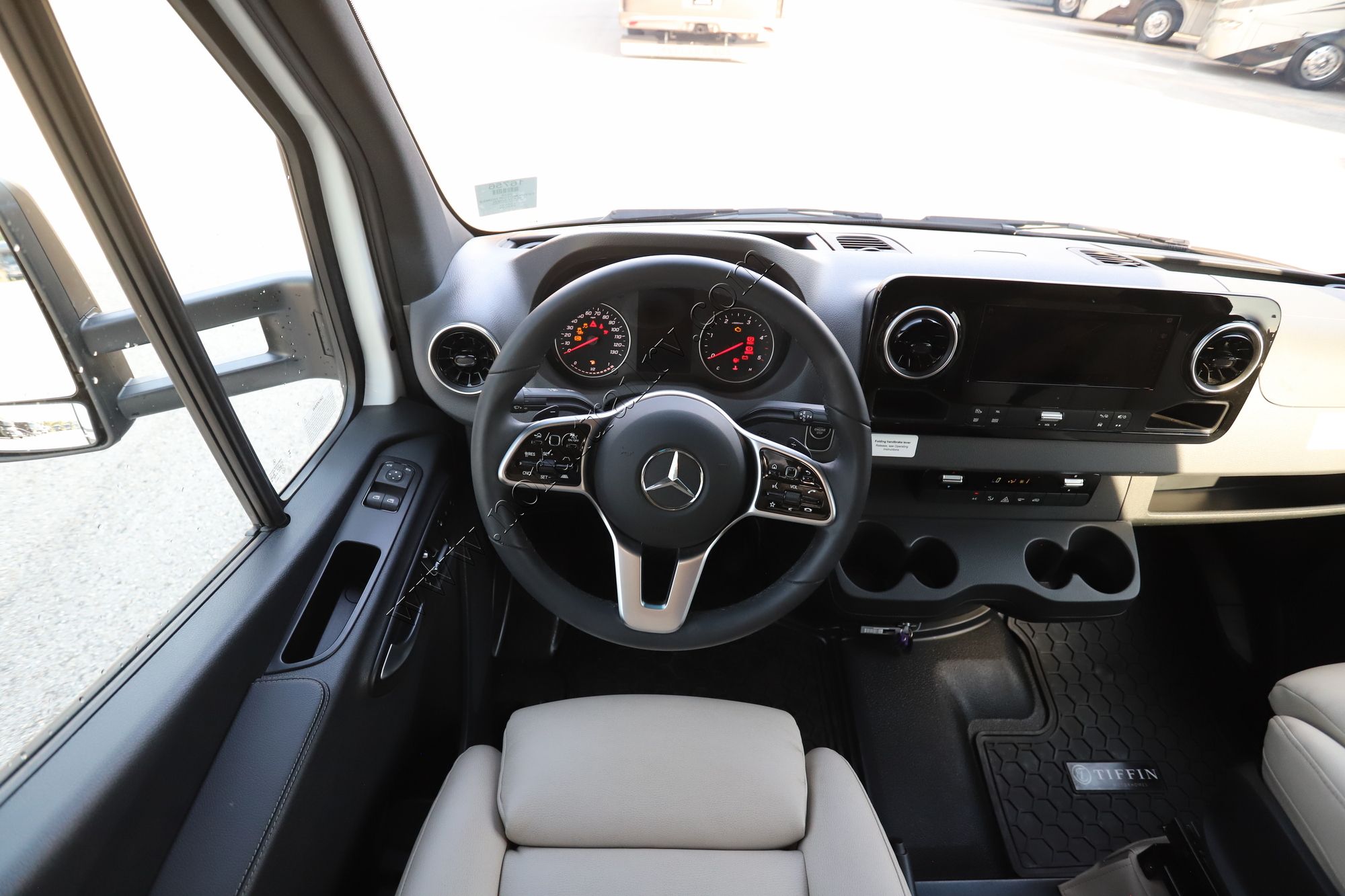 New 2026 Tiffin Motor Homes Wayfarer 25XLW Class C  For Sale