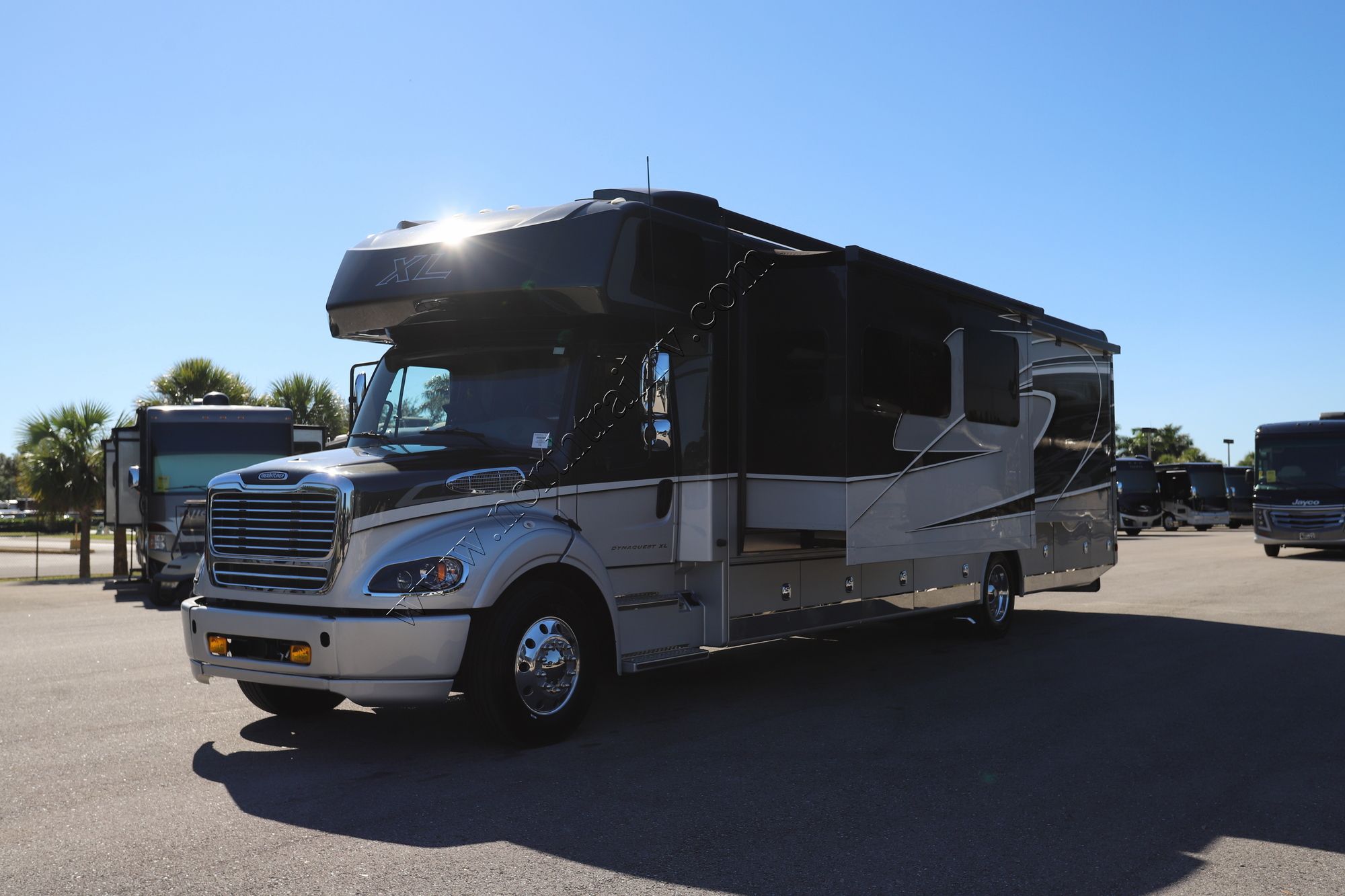 Used 2022 Dynamax Dynaquest Xl 37RB Super C  For Sale