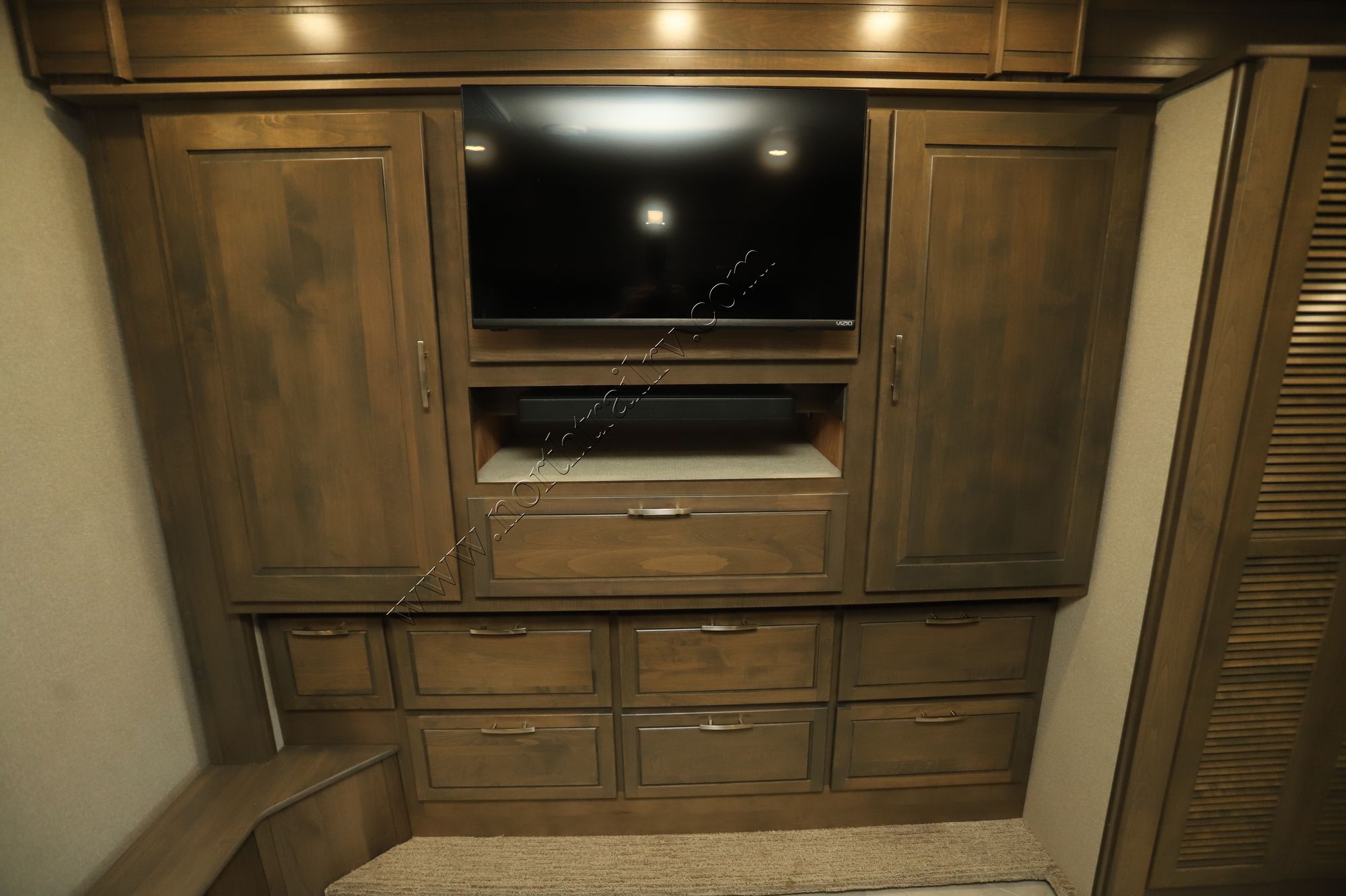 Used 2022 Dynamax Dynaquest Xl 37RB Super C  For Sale