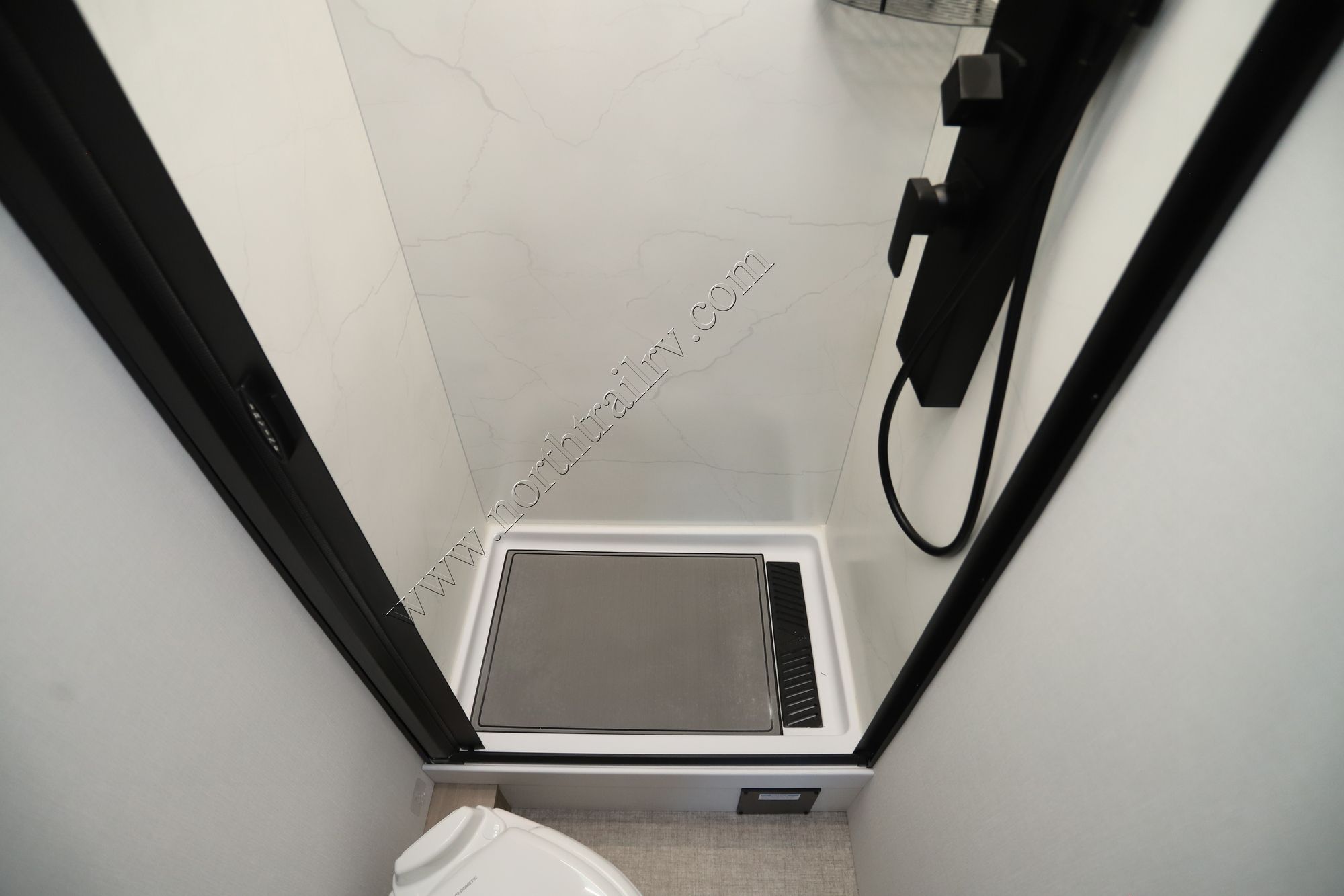 Used 2025 Grand Design Lineage 25FW Class C  For Sale