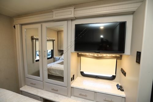 2023 Thor Magnitude SV34