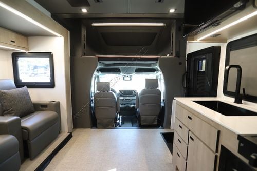 2025 Grand Design Lineage 25FW