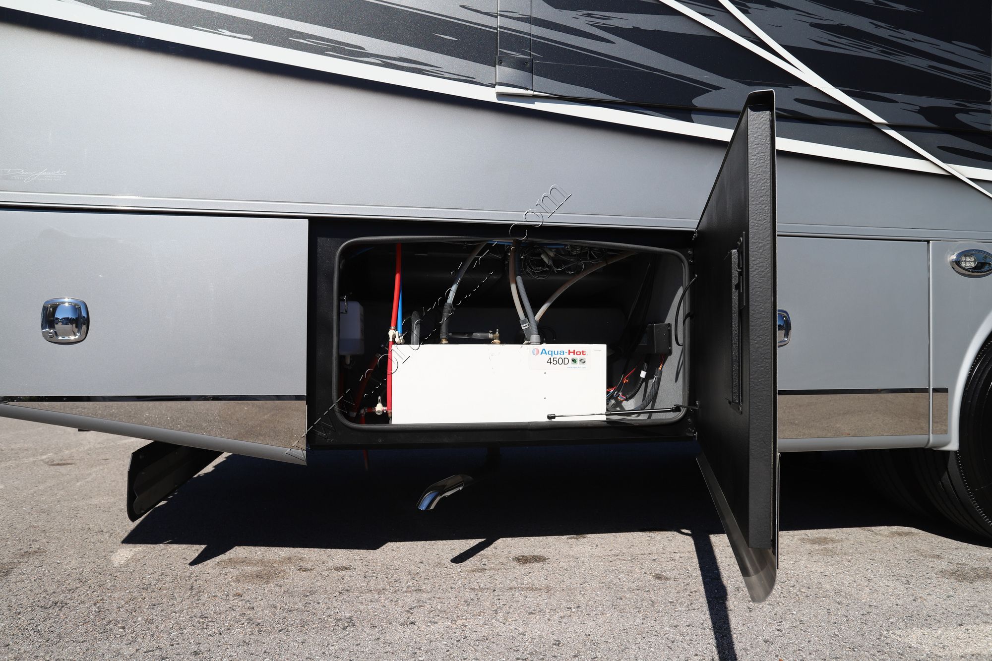 Used 2022 Dynamax Dynaquest Xl 37RB Super C  For Sale