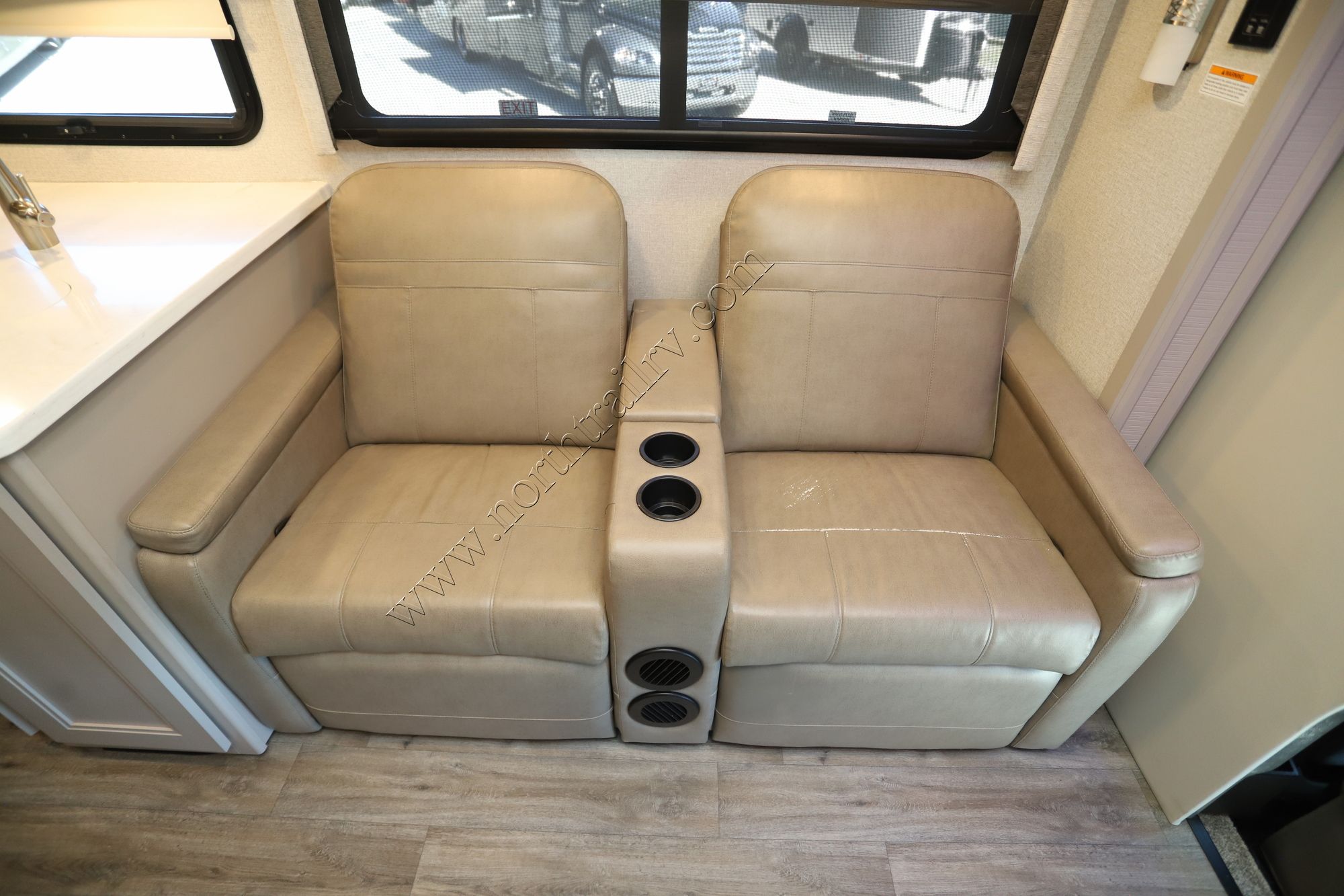 Used 2023 Thor Magnitude SV34 Super C  For Sale